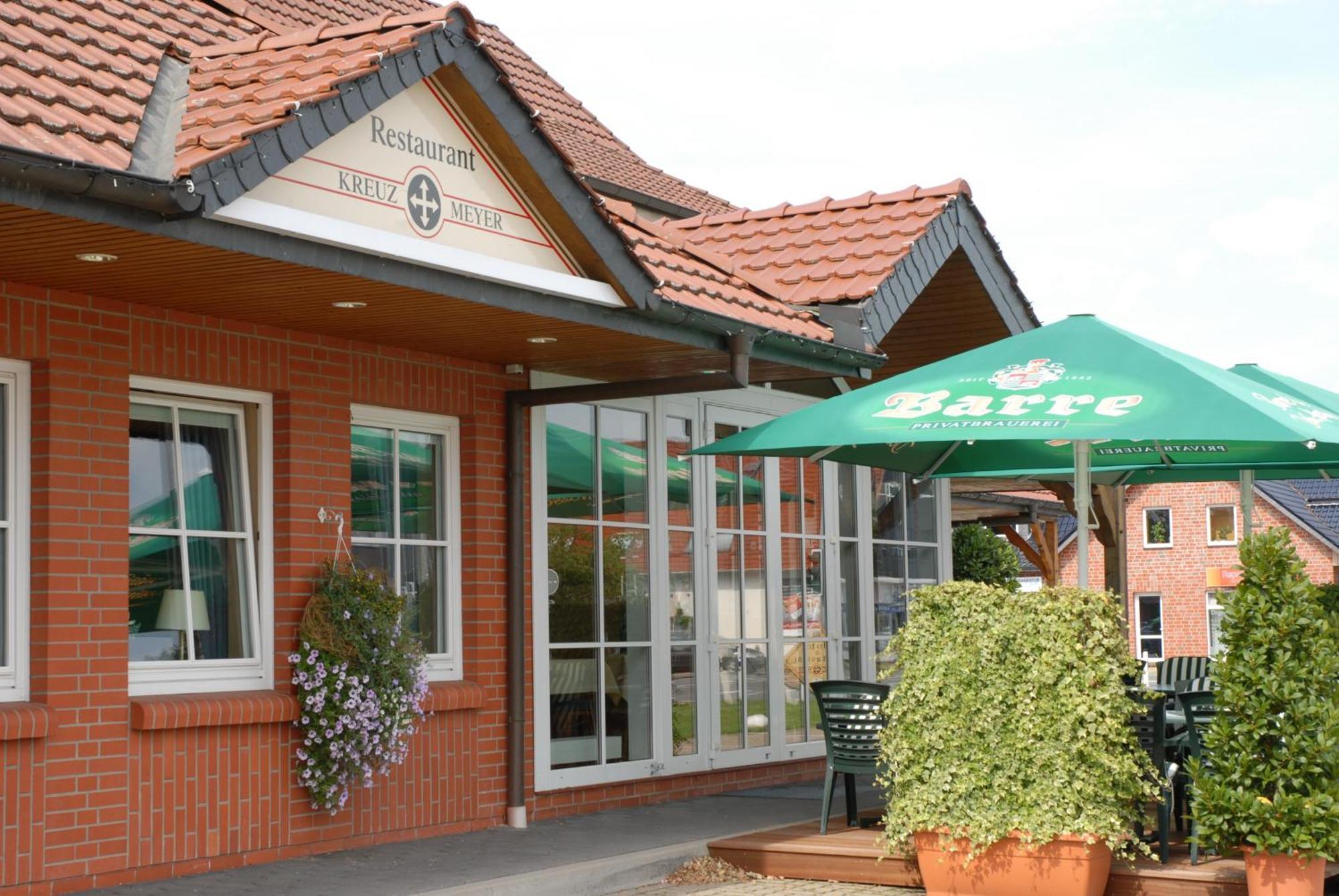 Land-Gut-Hotel Restaurant Kreuz Meyer Stuhr Exterior foto