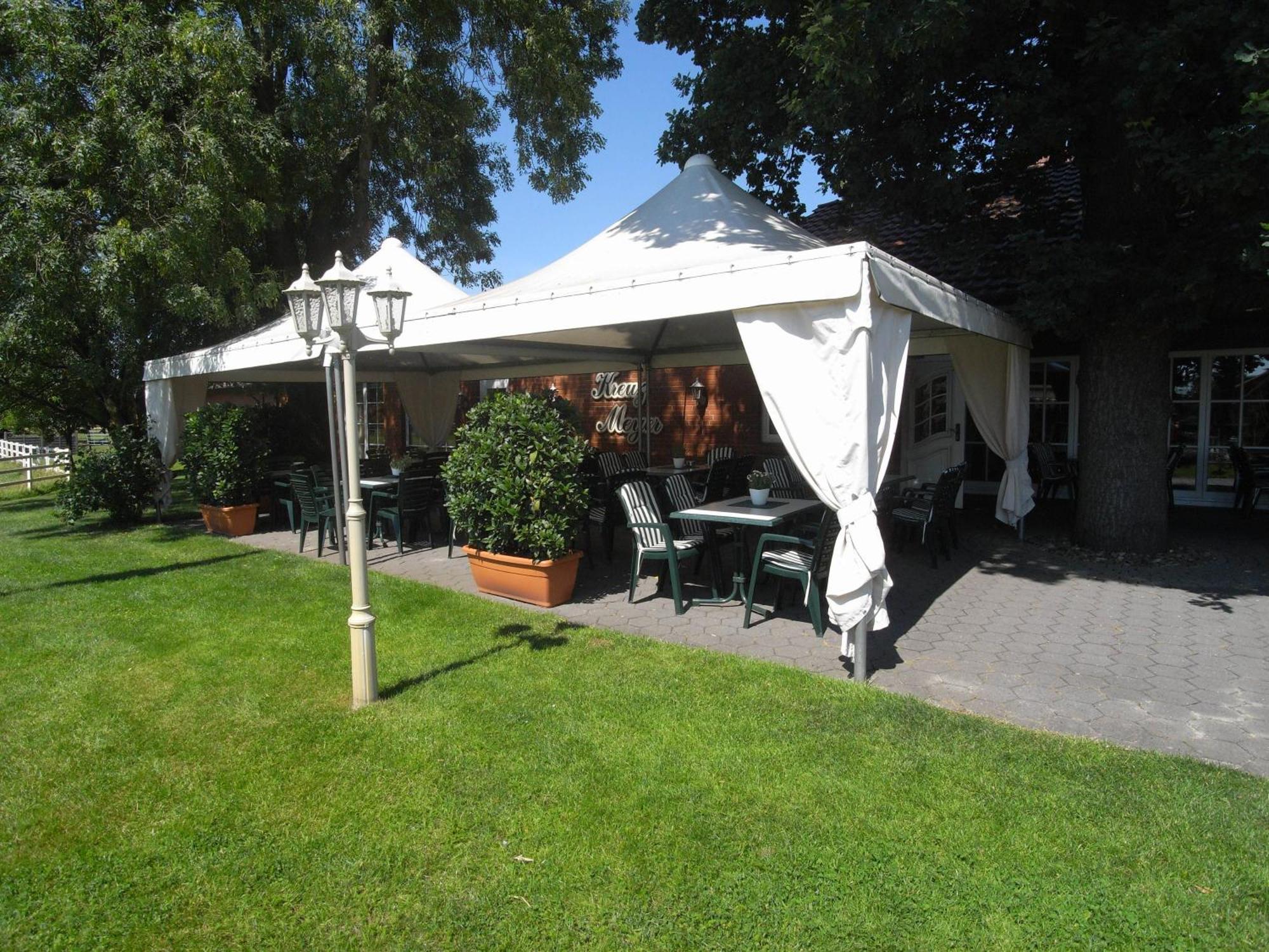Land-Gut-Hotel Restaurant Kreuz Meyer Stuhr Exterior foto